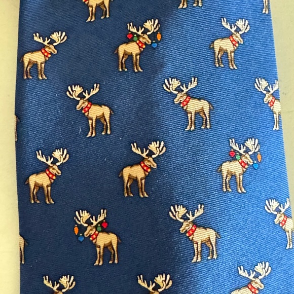 TOMMY HILFIGER Christmas Holiday Moose Print 100% Silk Men’s Tie - Picture 5 of 8